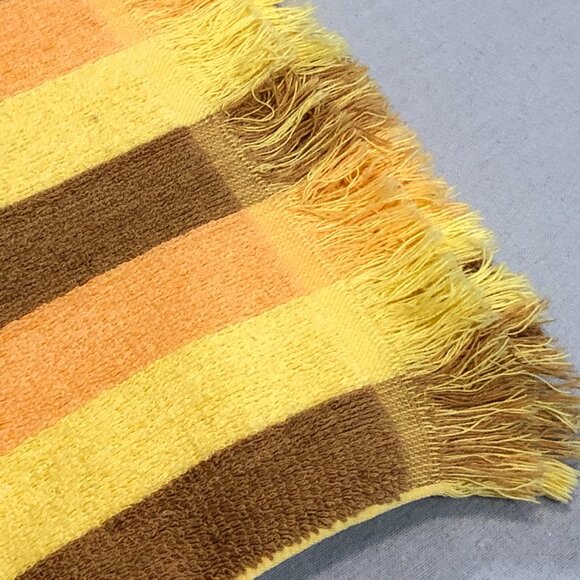 Vintage 80s MALIBU Peach Brown Yellow Stripes Bath Towel 20"x40": Retro Bathroom - Picture 8 of 10